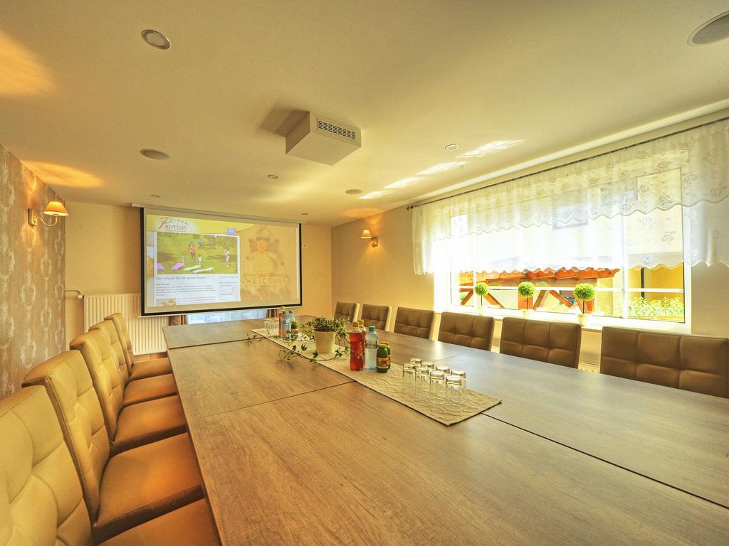 Pension Piovesan Фаак ам Зее Екстериор снимка