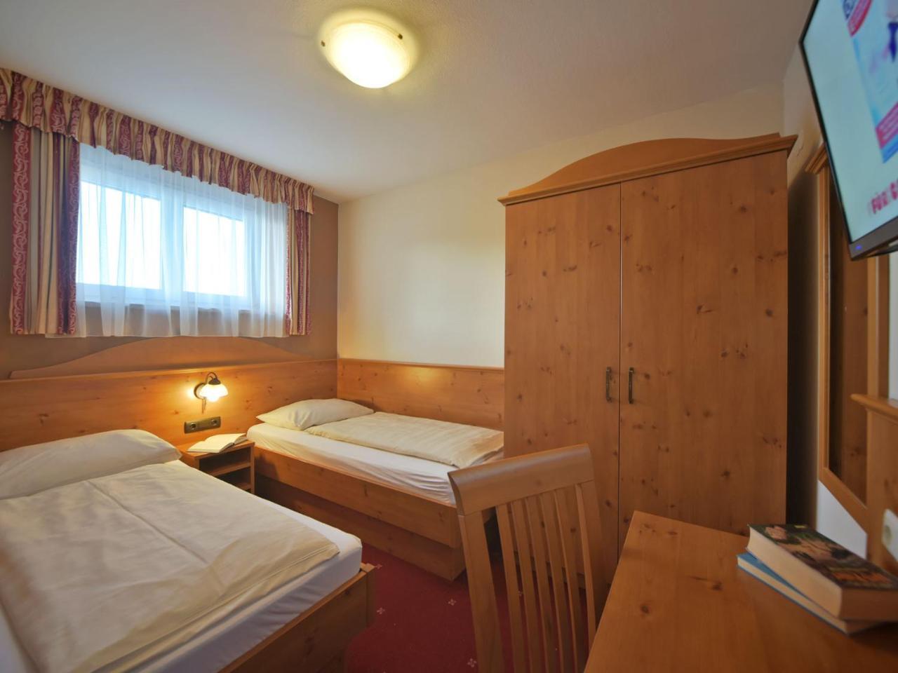 Pension Piovesan Фаак ам Зее Екстериор снимка