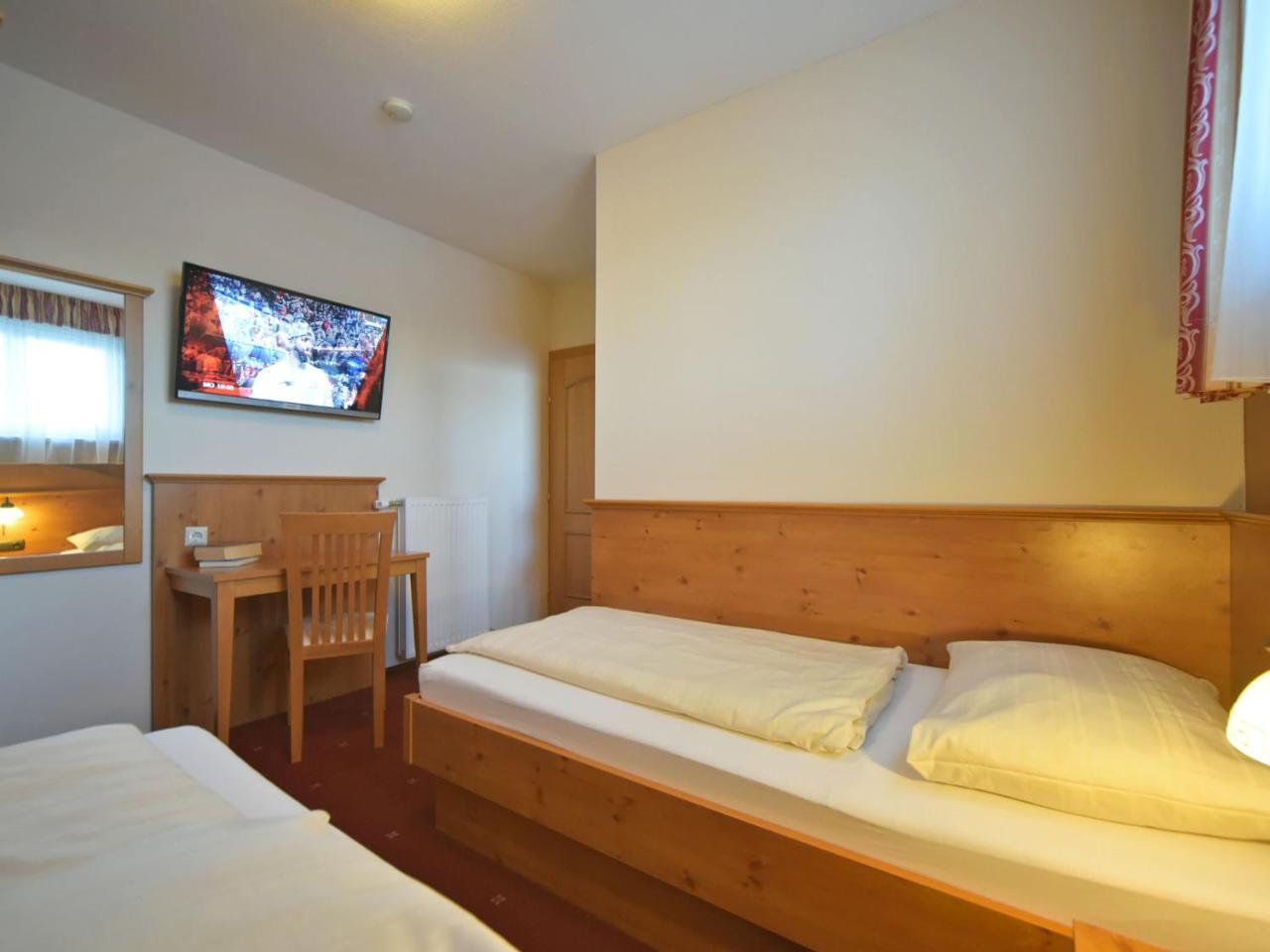 Pension Piovesan Фаак ам Зее Екстериор снимка